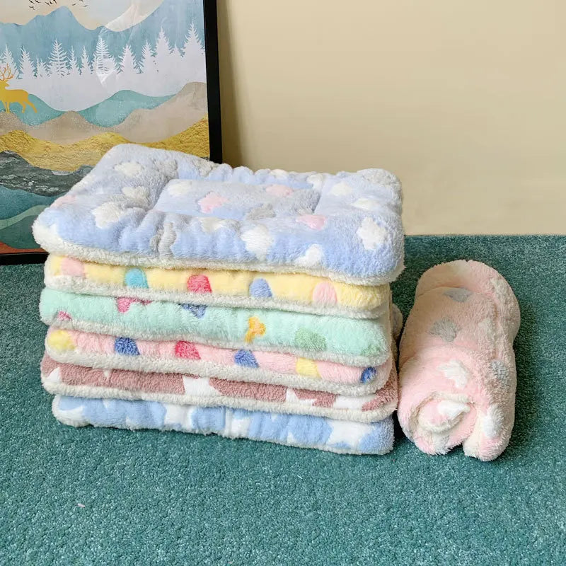Soft Cat Bed Mats Short Plush Pet Sleeping Bed Mats