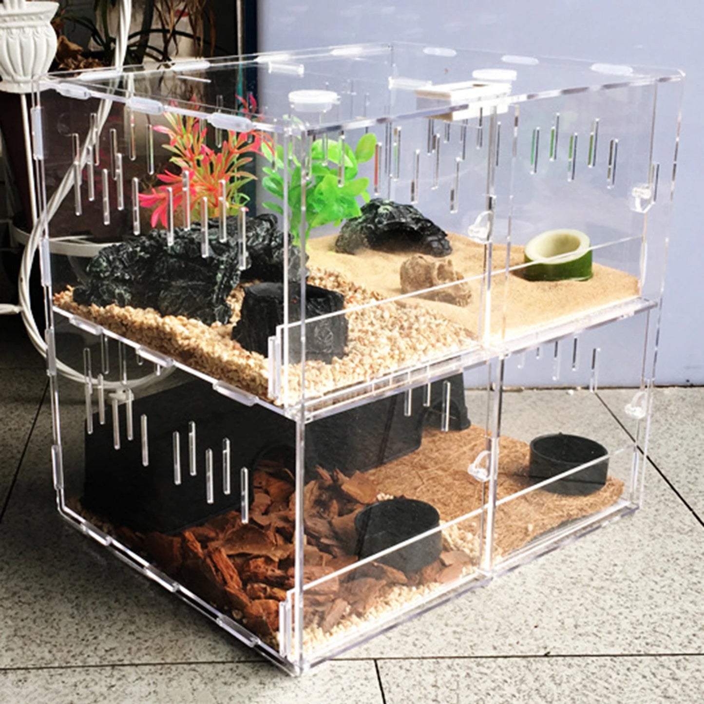 4 Grids Acrylic Pet Reptile Cage Breeding Box Terrarium