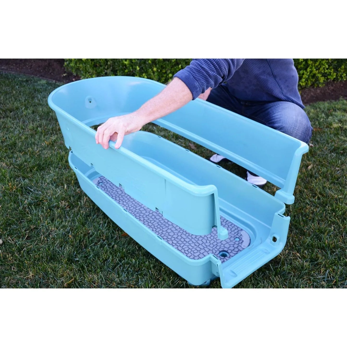 Booster Bath Elevated Pet Bathing